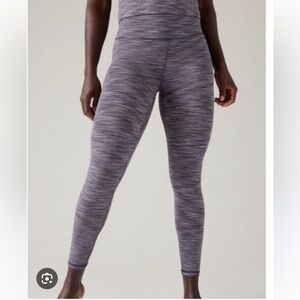 NWOT Athleta Transcend 7/8 Textured Legging Yoga Pilates Purple Violet Small